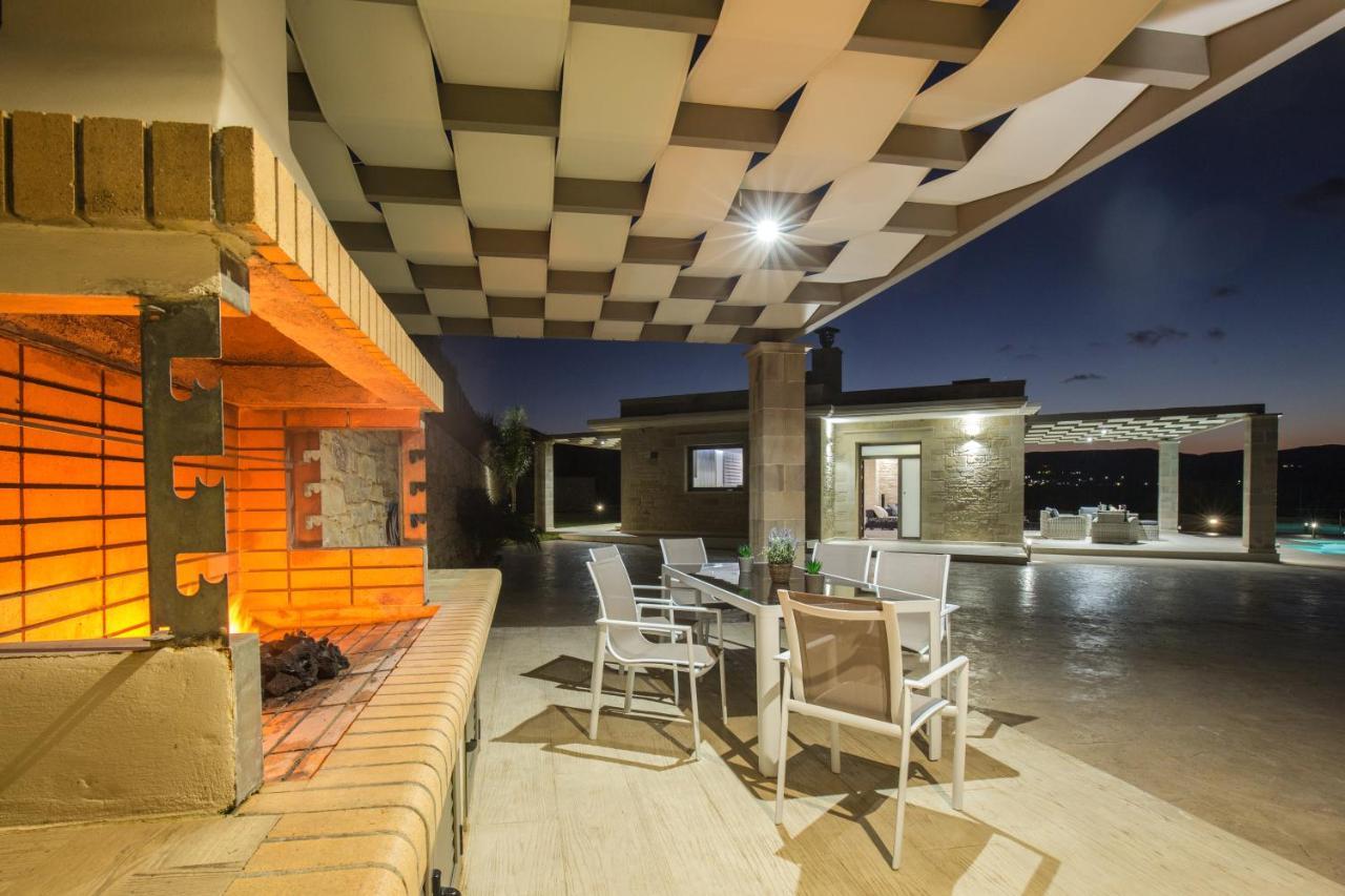 Larimar Luxury Sea View Villa Kíssamos Eksteriør bilde